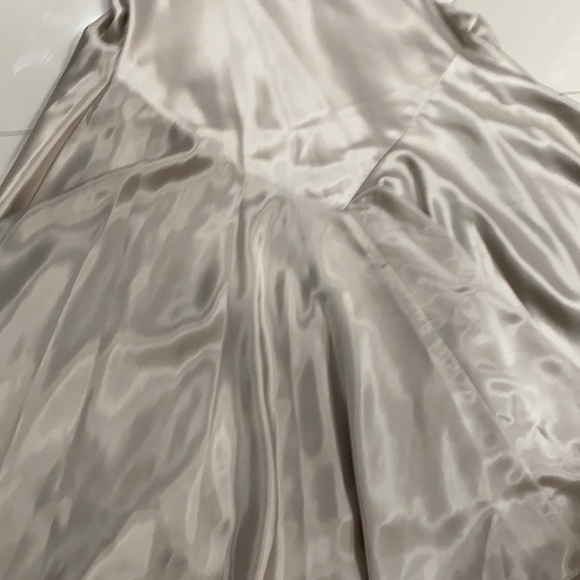 Gorgeous!!b Prom dress super sexy and stylish ❤️😘😍👏 retail price 1K!!!!! - Picture 4 of 8